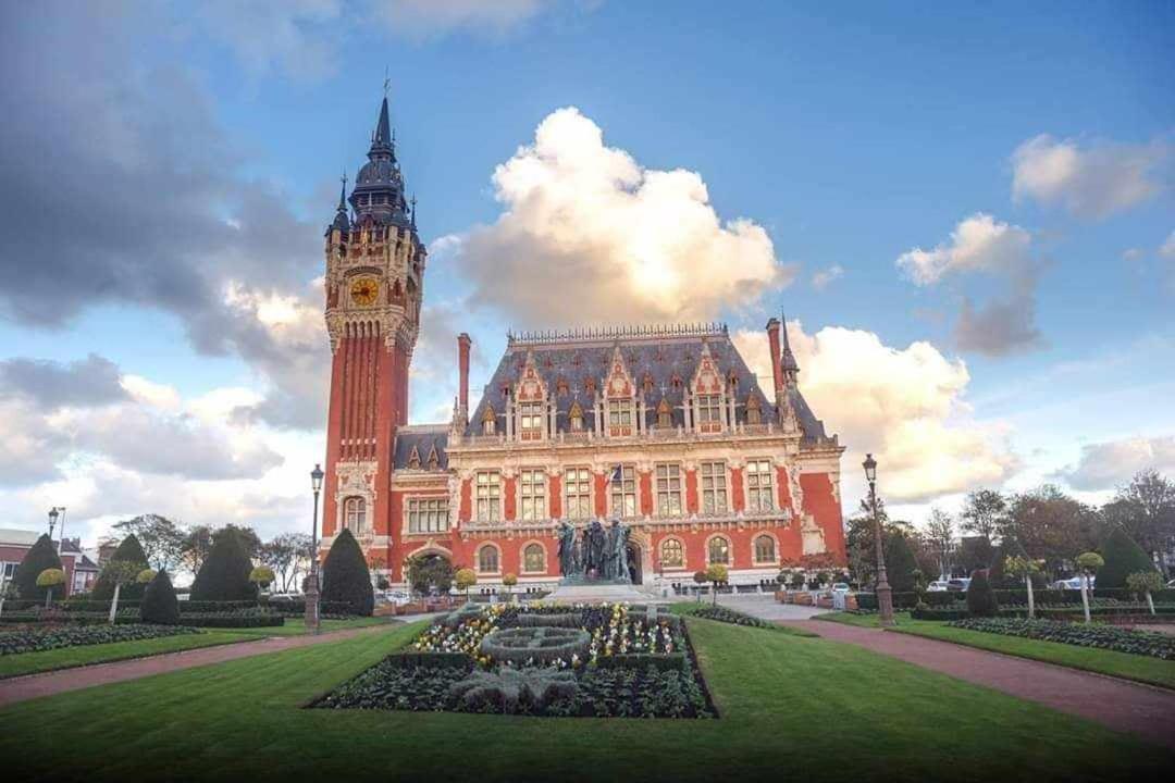 Calais Plage-Gare Appartement Elegant Tout Equipe Exterior photo